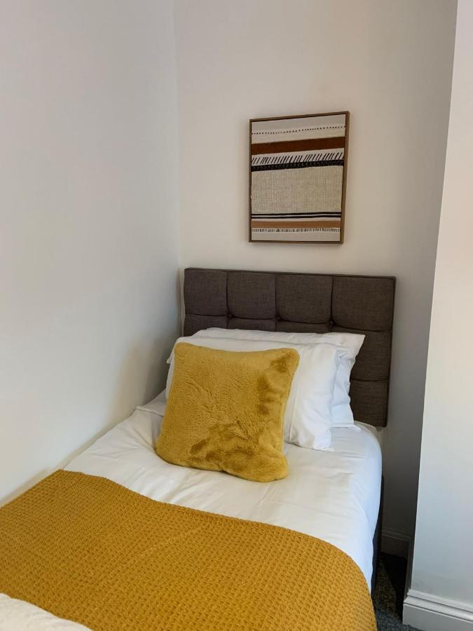 The Glenroy - Tv In Every Bedroom! 斯旺西 外观 照片